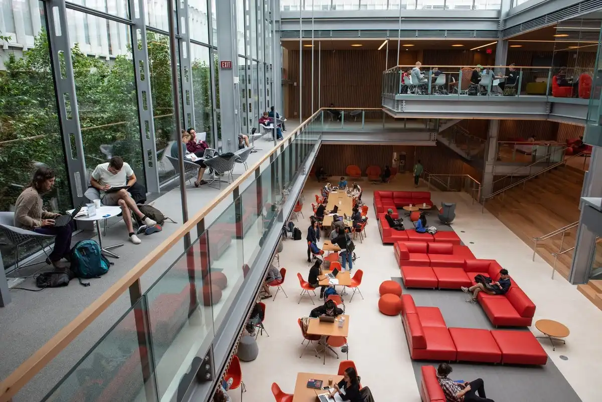 如何让喋喋不休的大脑安静下来？自信于爱，直下认取